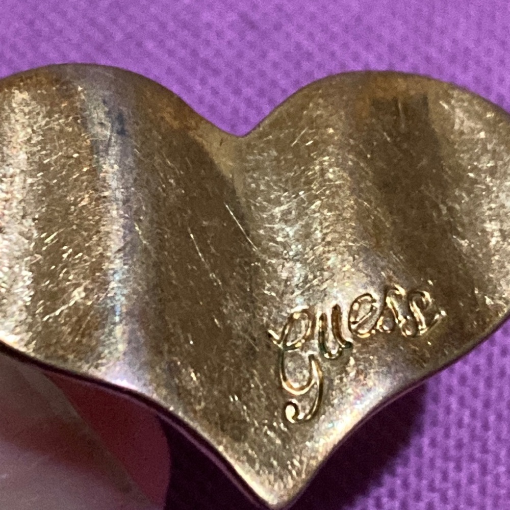 Gold vintage Guess ring